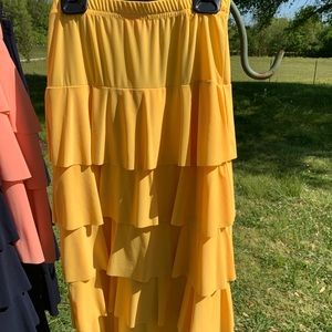 Yellow ruffled layered girls maxi skirt sz 12
